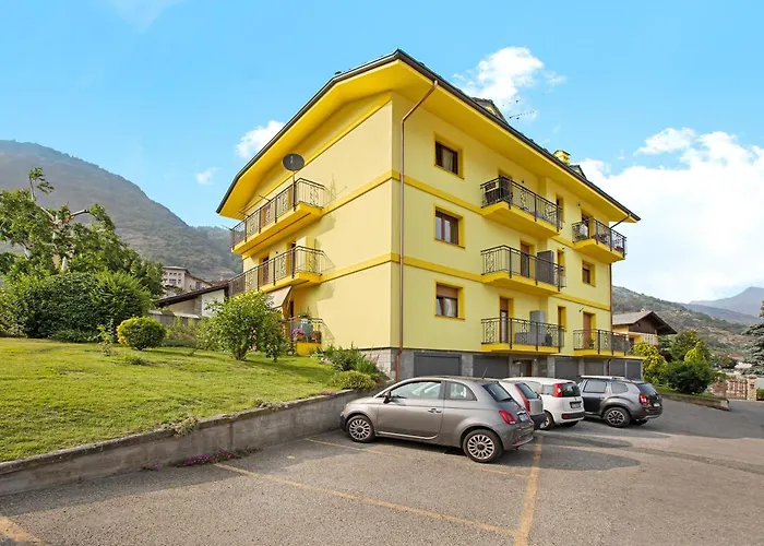 Yellow Apartament Sarre